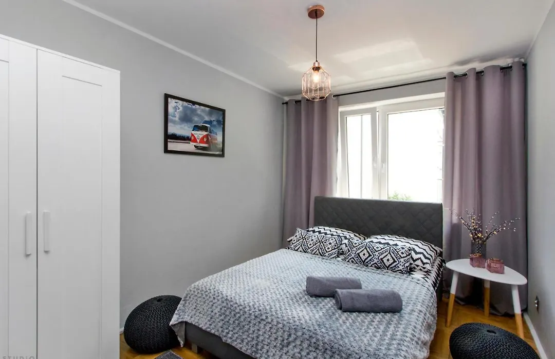 Clicktheflat Hoza Street Apart Rooms-1